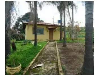 Terreno c/benfeitorias à venda