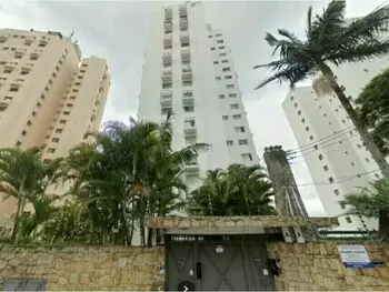 Apartamento à venda em leilão