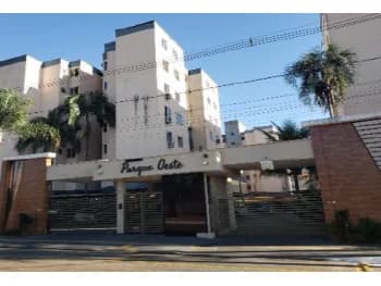 Apartamento à venda em leilão
