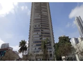 Apartamento à venda em leilão
