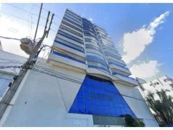 Apartamento à venda em leilão